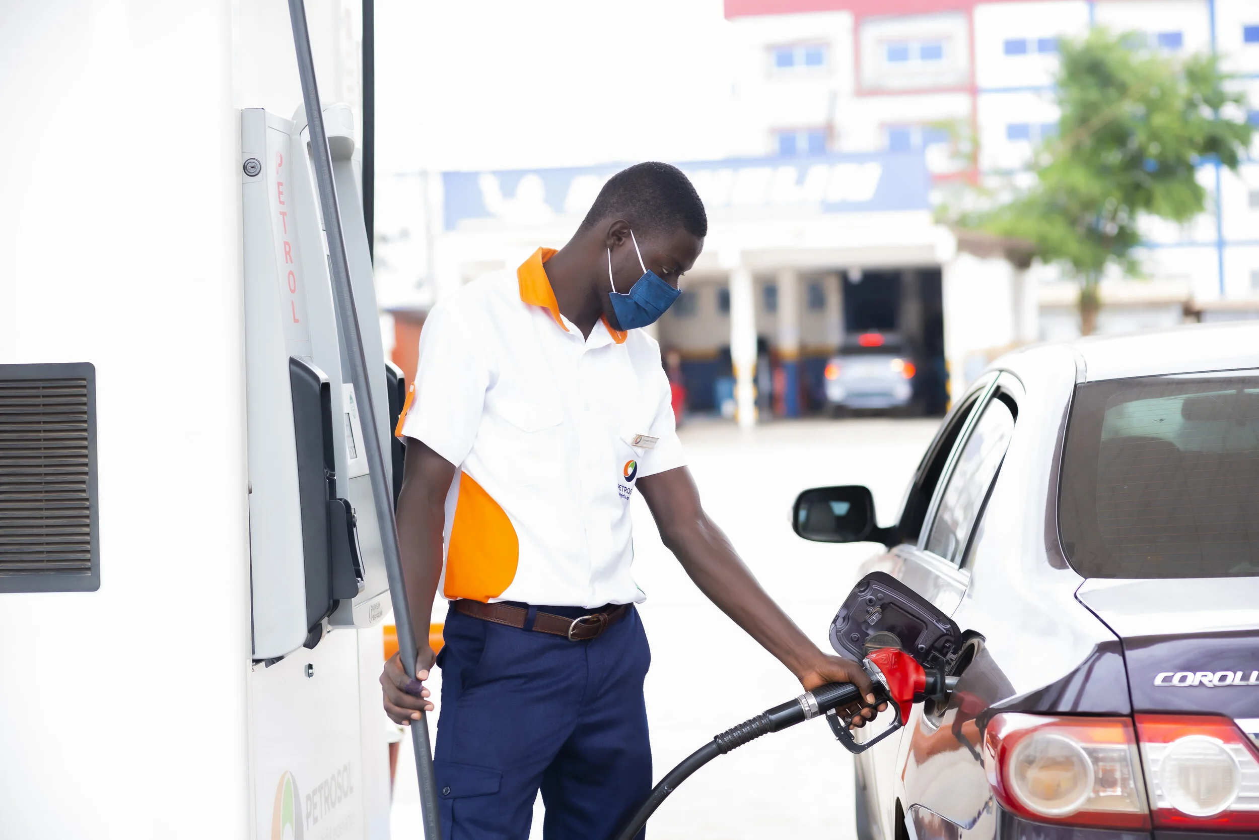 Petrol Hits GH¢15.20 Per Litre as New Fuel Prices Take Effect